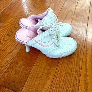 Woman’s high heel sneakers